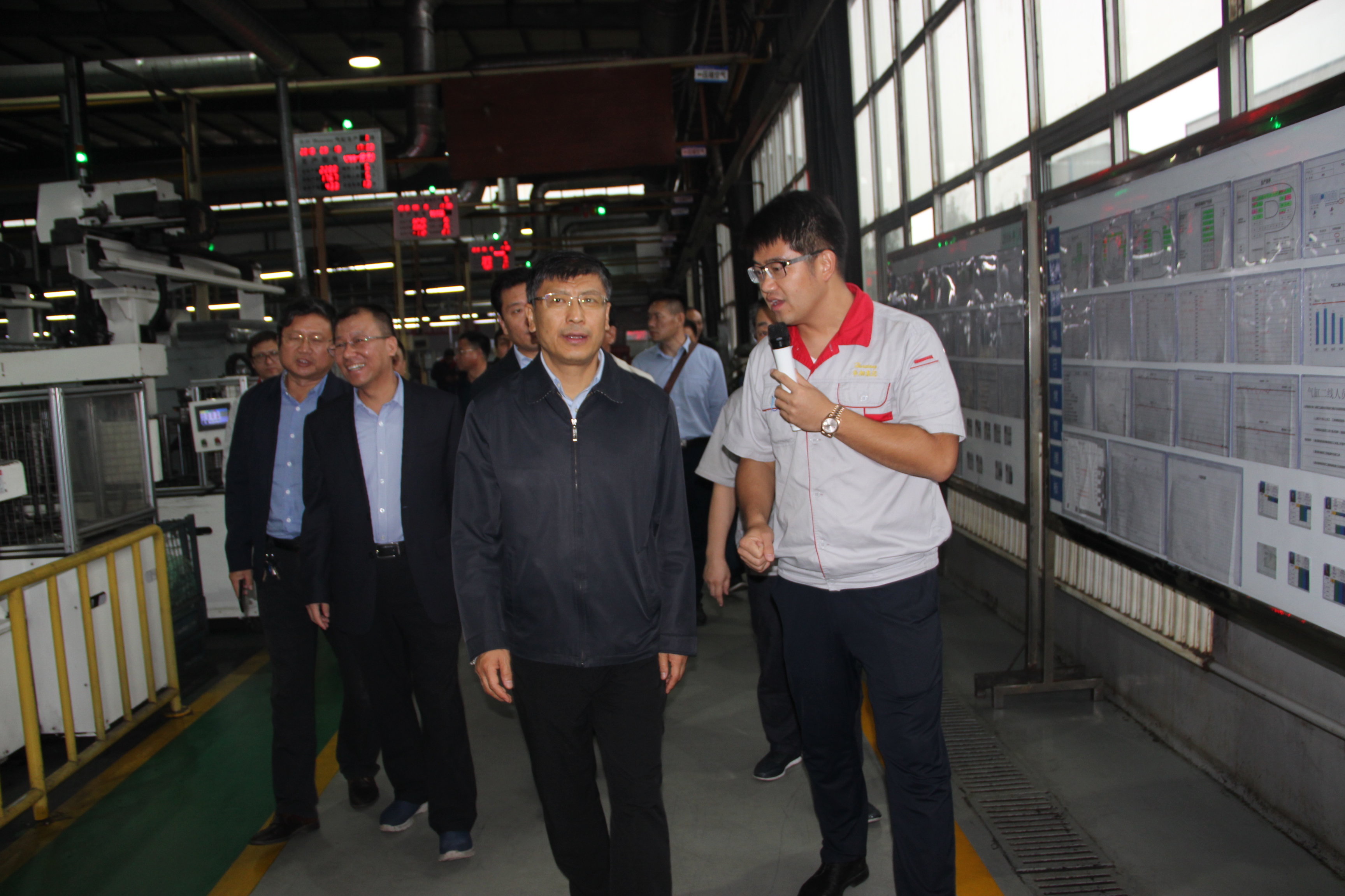 省委組織部副部長、省人社廳廳長盧建明一行到我司調(diào)研指導(dǎo)